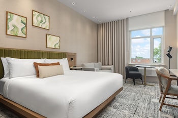 hotel railwayparc montreal tapestry collection by hilton