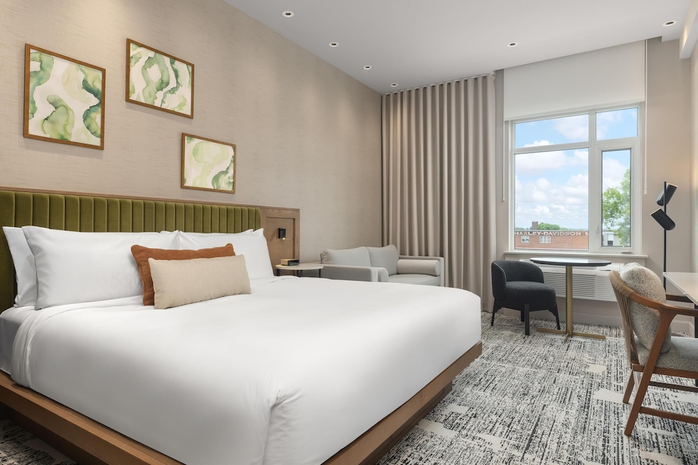 hotel railwayparc montreal tapestry collection by hilton