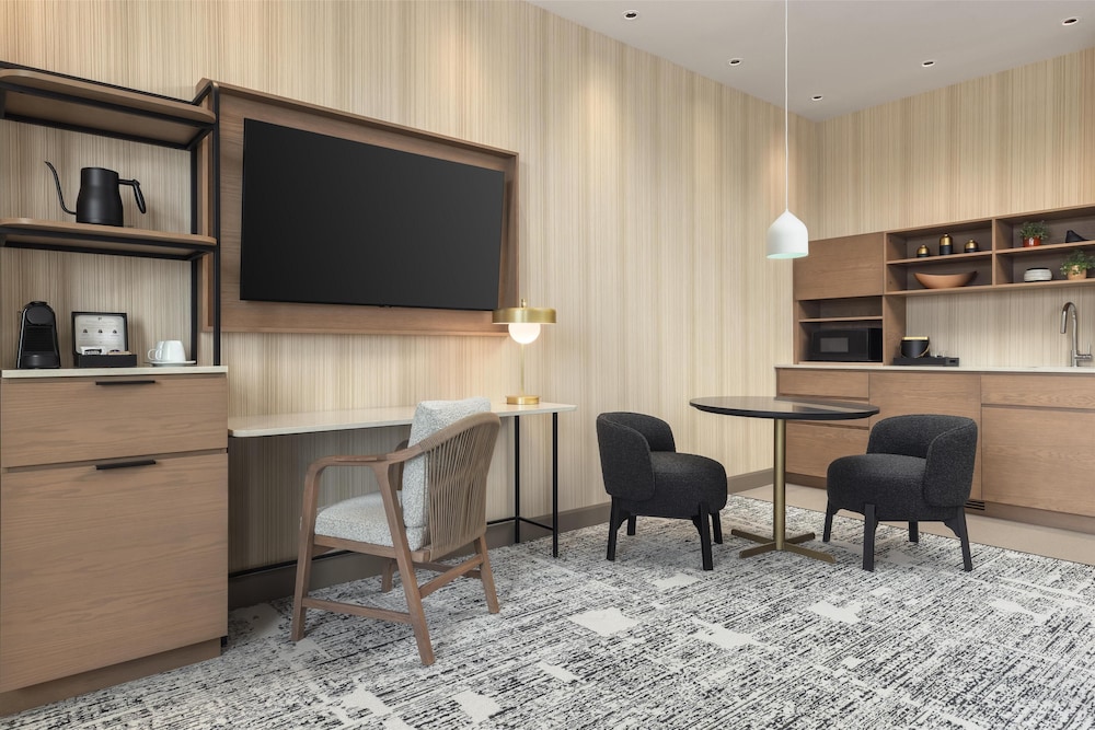 hotel railwayparc montreal tapestry collection by hilton