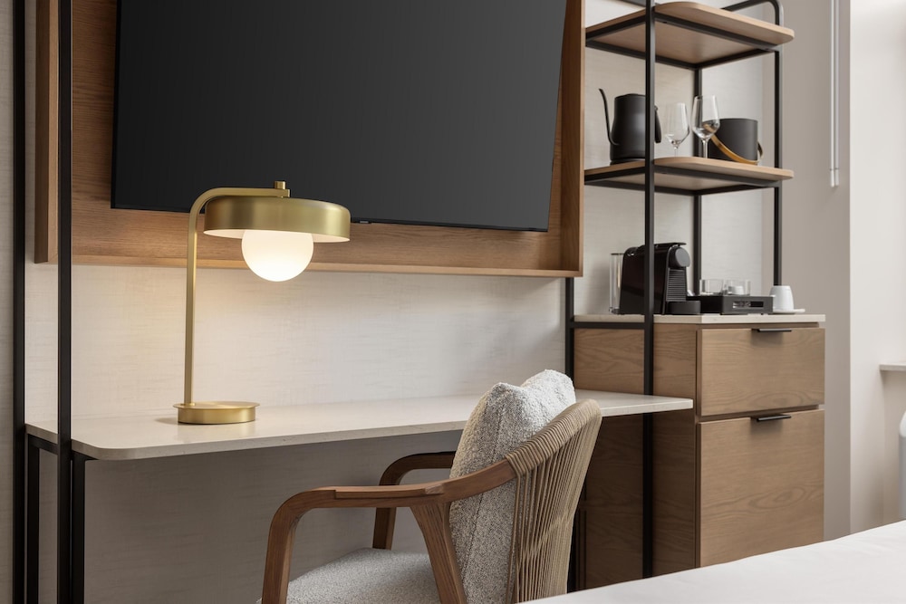 hotel railwayparc montreal tapestry collection by hilton