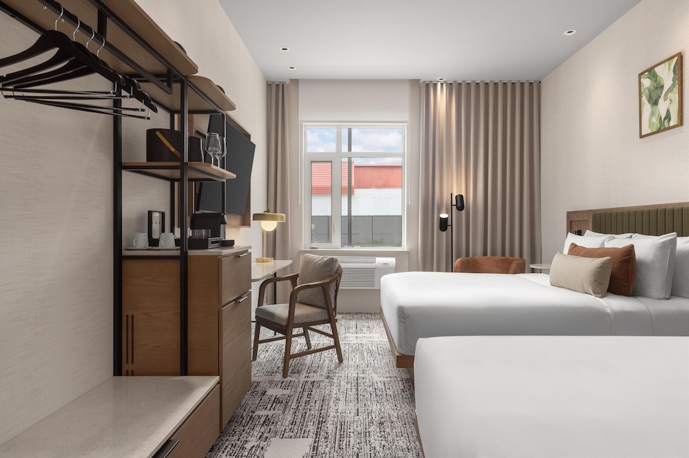 hotel railwayparc montreal tapestry collection by hilton