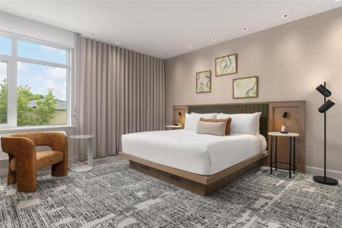 hotel railwayparc montreal tapestry collection by hilton