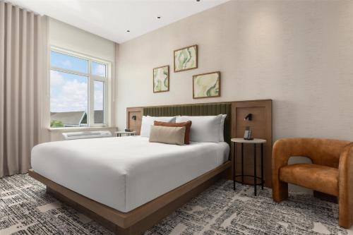 hotel railwayparc montreal tapestry collection by hilton