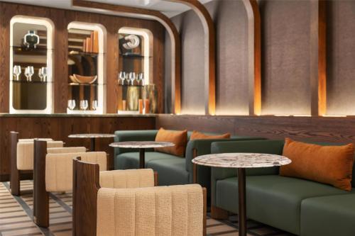 hotel railwayparc montreal tapestry collection by hilton