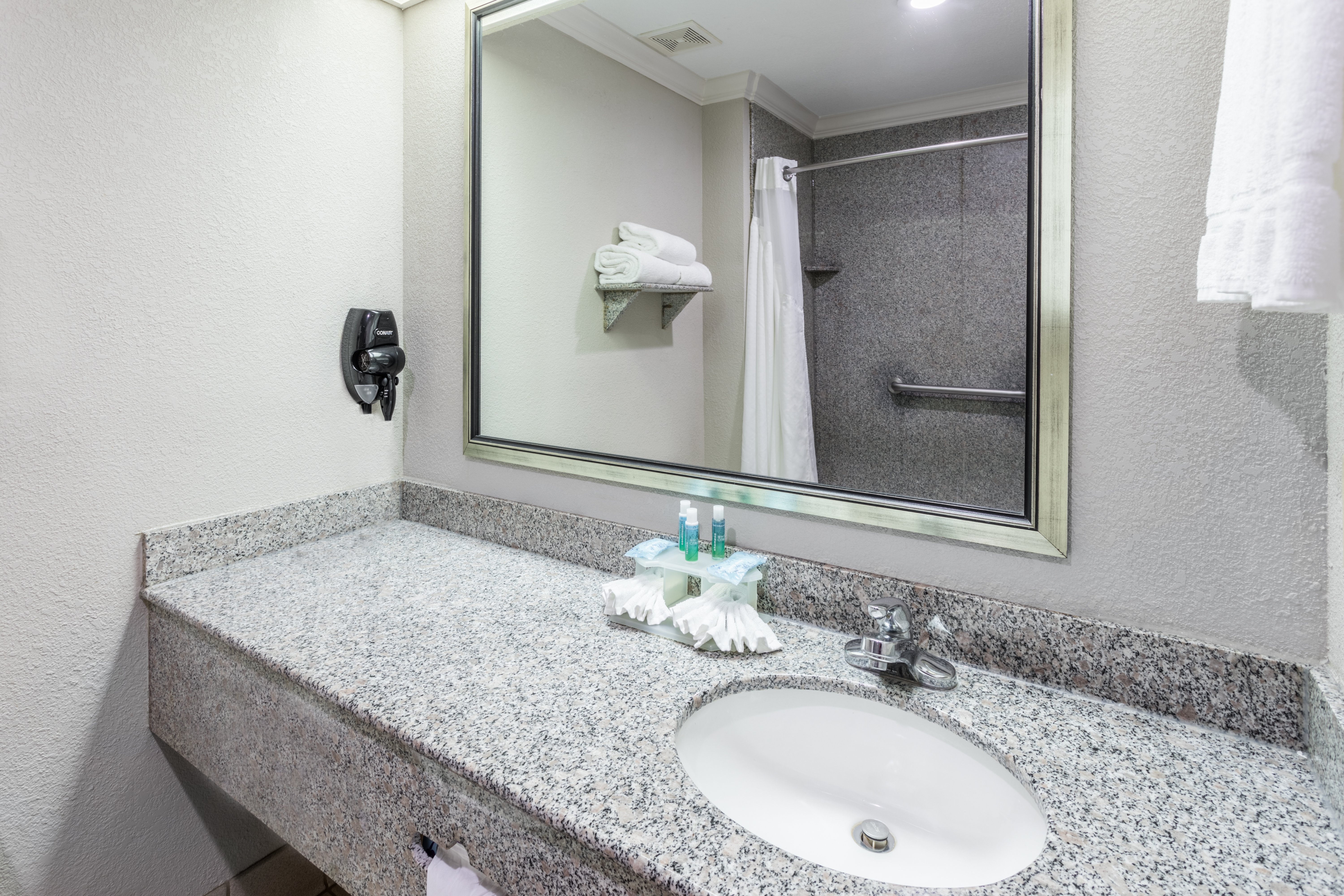holiday inn express hotel and suites lake charles by ihg