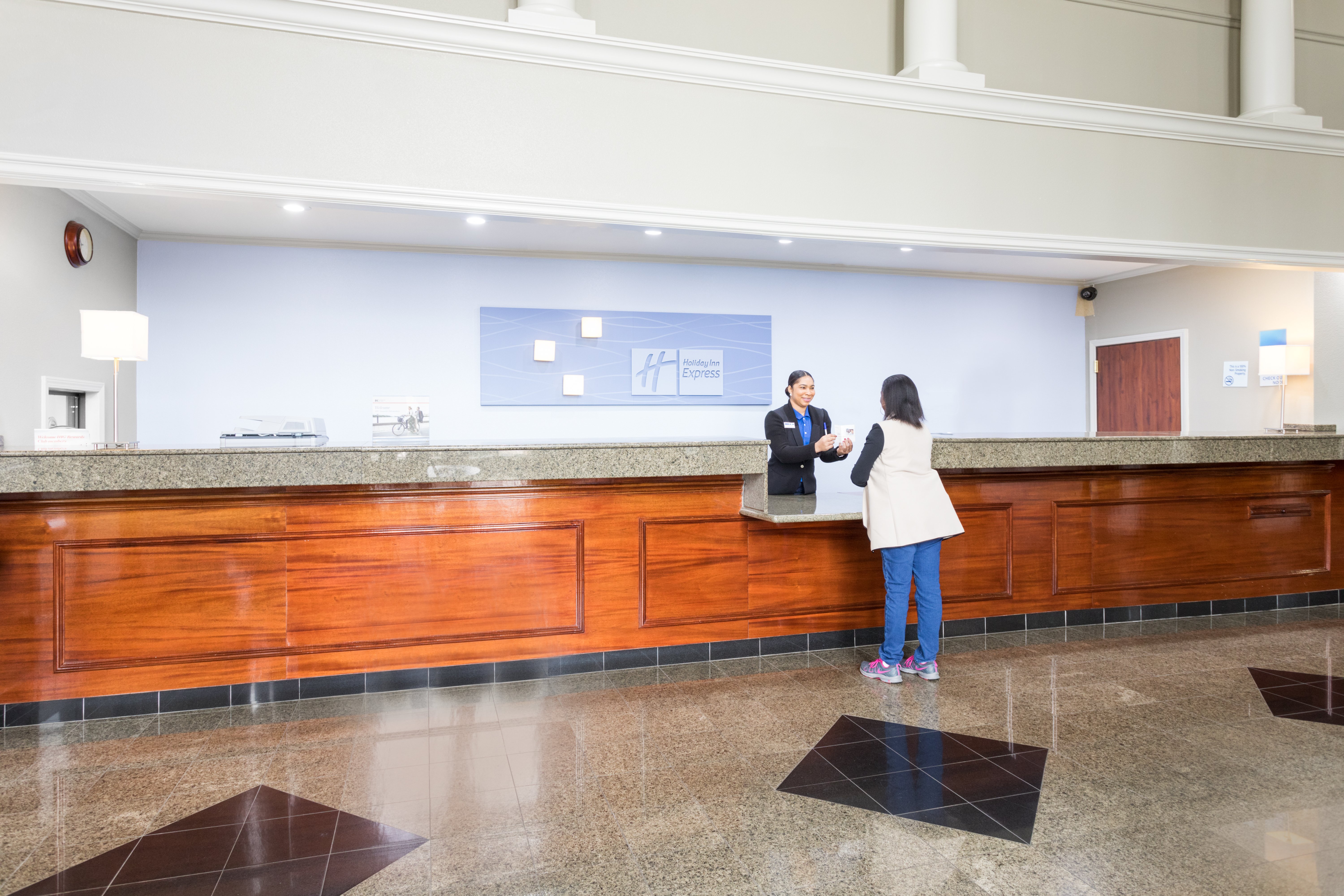 holiday inn express hotel and suites lake charles by ihg