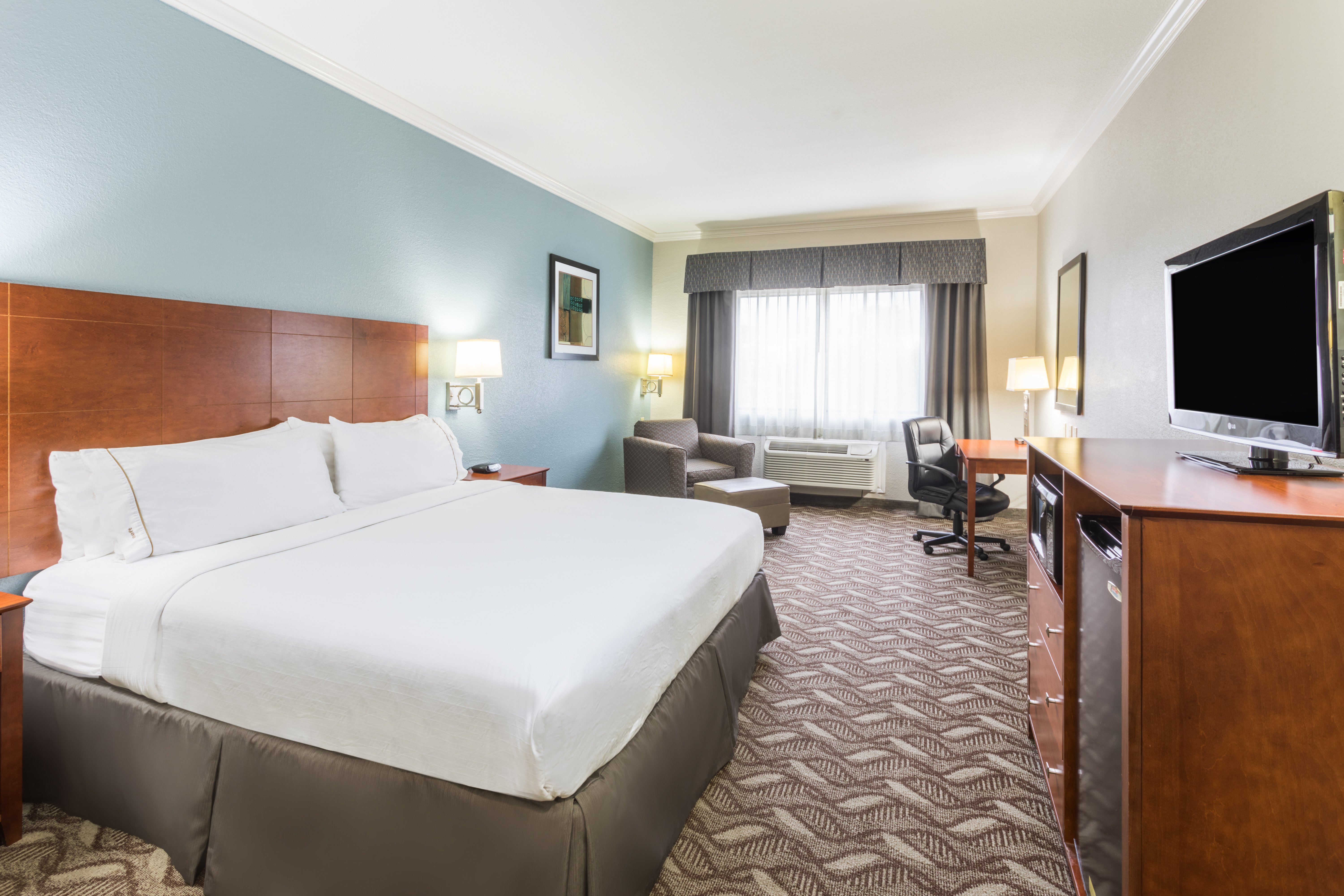 holiday inn express hotel and suites lake charles by ihg