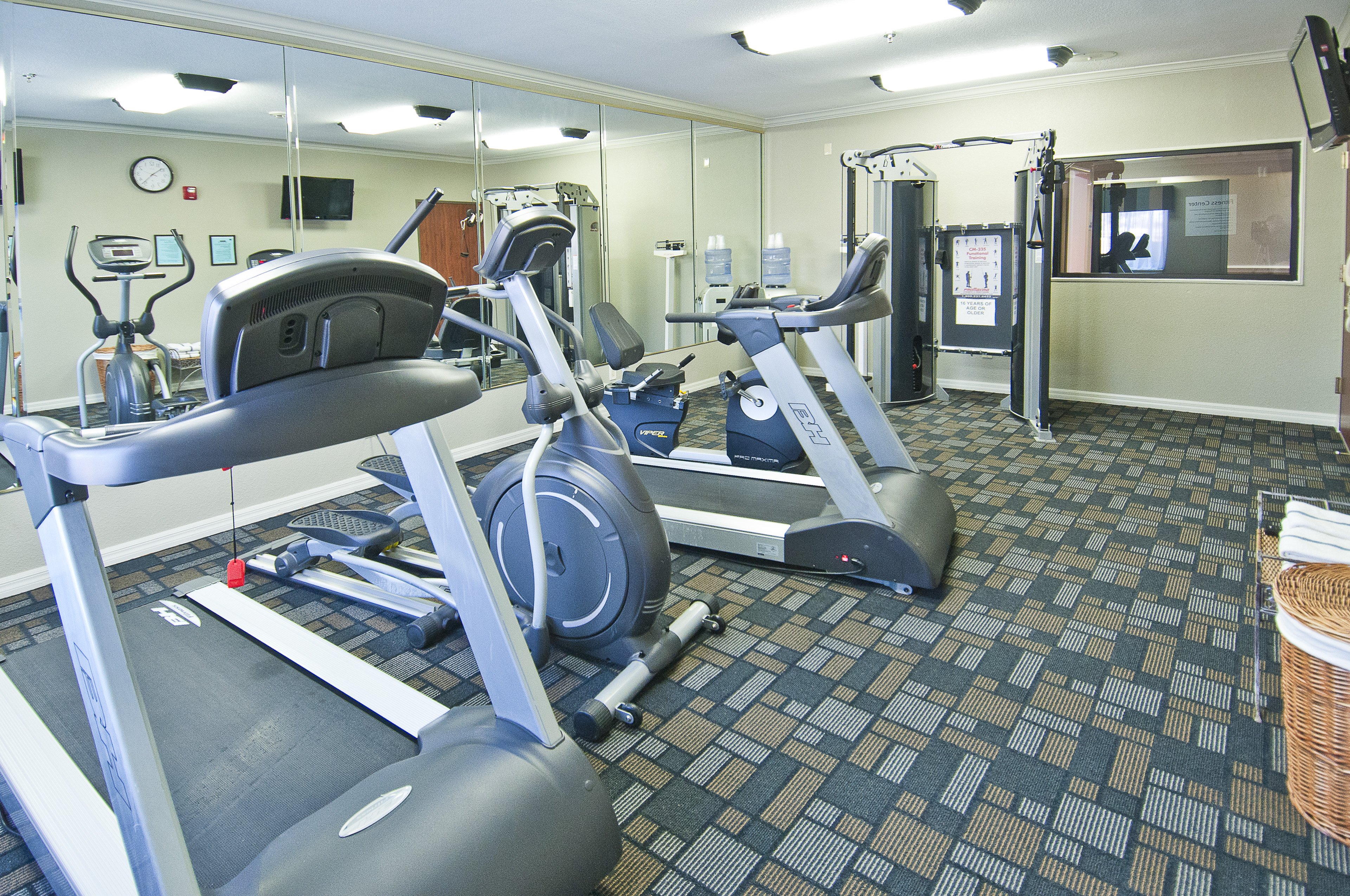 holiday inn express hotel and suites lake charles by ihg