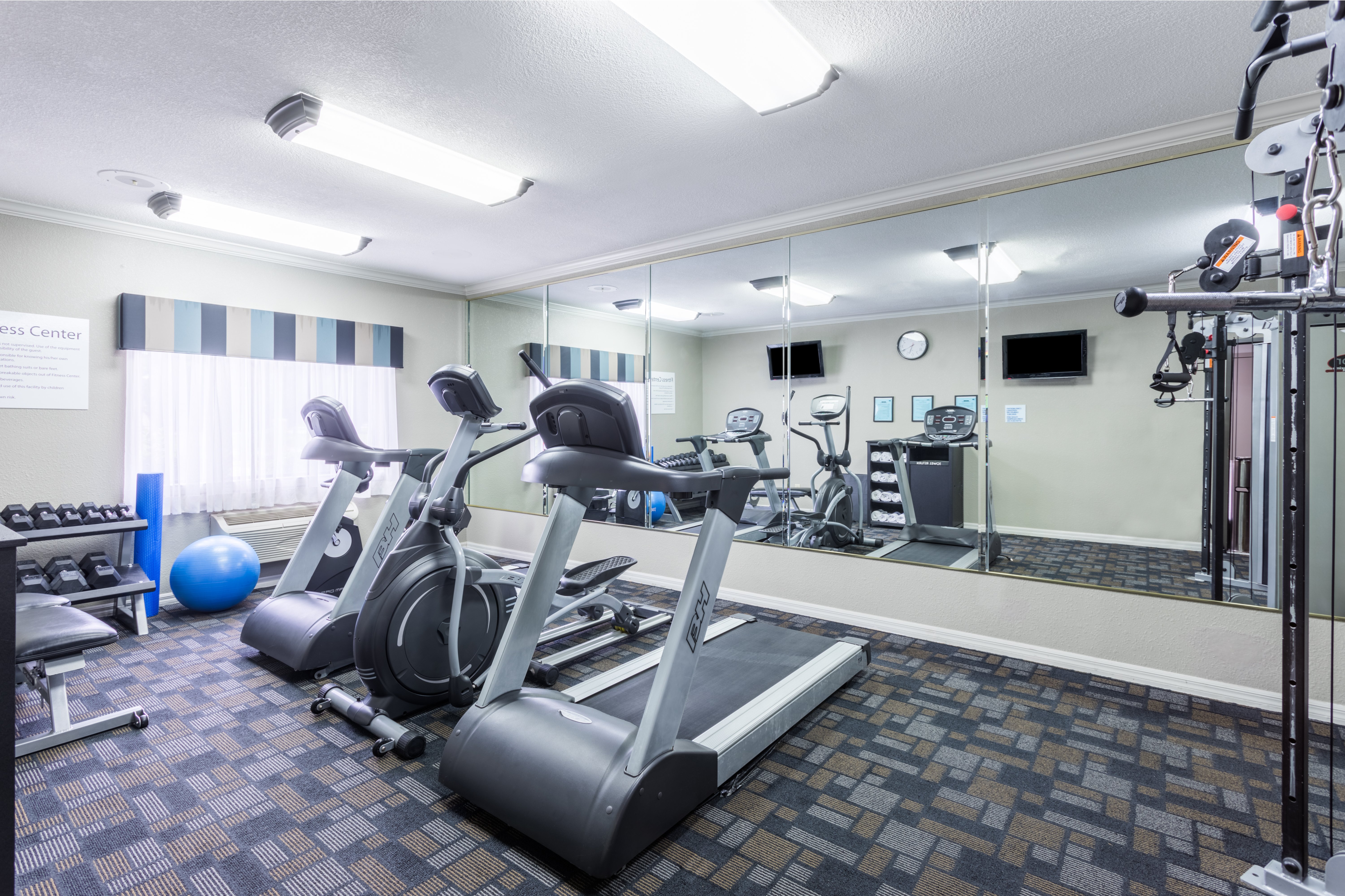 holiday inn express hotel and suites lake charles by ihg