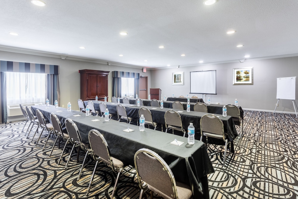 holiday inn express hotel and suites lake charles by ihg