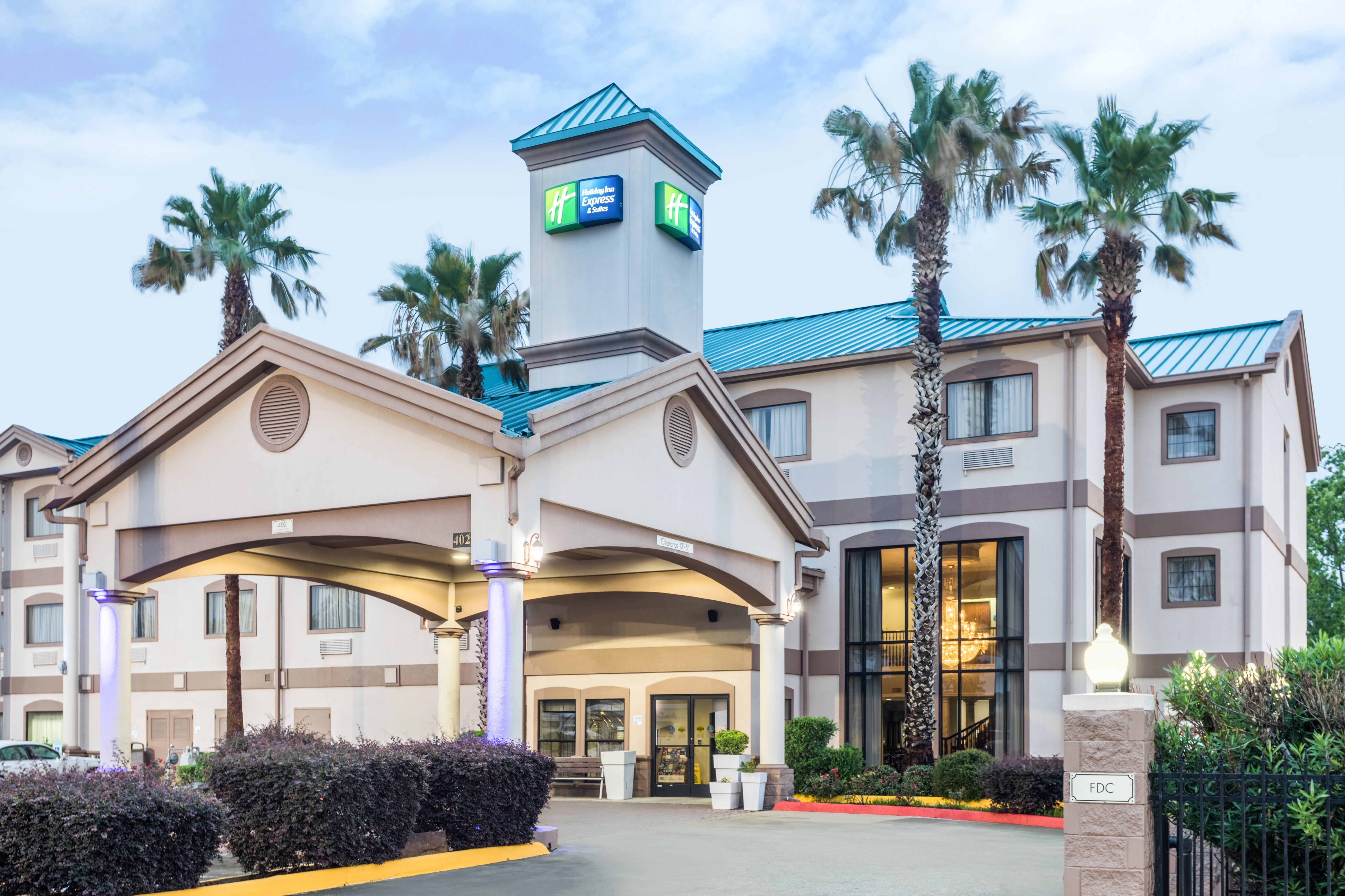 holiday inn express hotel and suites lake charles by ihg