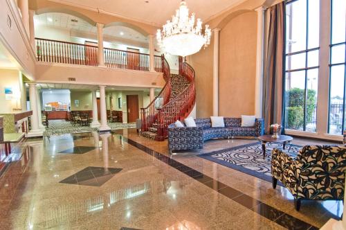 holiday inn express hotel and suites lake charles by ihg