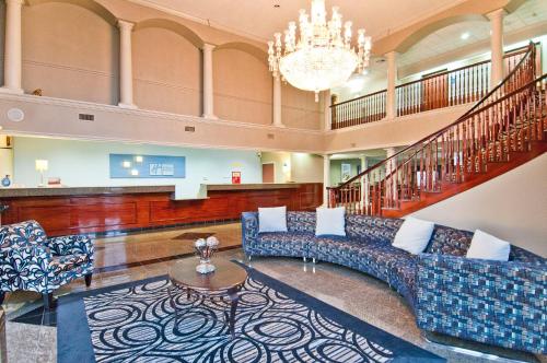 holiday inn express hotel and suites lake charles by ihg