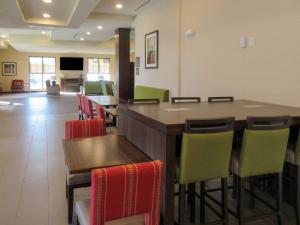 comfort suites