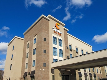 Comfort Suites,,3 star