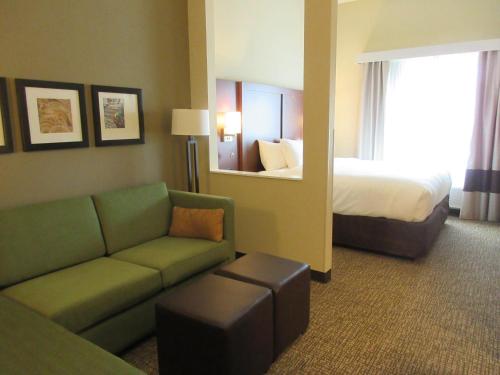 comfort suites