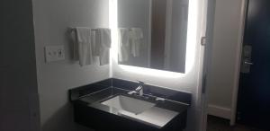 motel 6 mobile al airport blvd