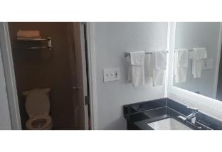 motel 6 mobile al airport blvd