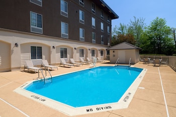 Holiday Inn Express Philadelphia Ne - Langhorne By Ihg,Falls Township>>Fairless Hills,3 star