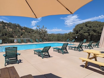 Wildhaven Yosemite Glamping,,1 star