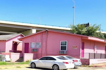 Way Side Inn By Hotel O Dallas Near Fair Park Downtown,2600 S Cesar Chavez Blvd,3 star