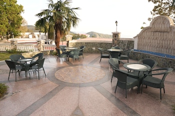 bliss and co manor mussoorie
