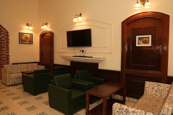Bliss & Co Manor Mussoorie,Mall Rd,3 star