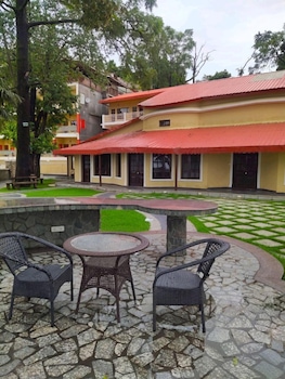 Bliss & Co Manor Mussoorie,Mall Rd,3 star
