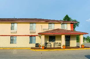 econo lodge lansing leavenworth