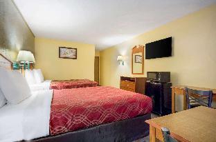 econo lodge lansing leavenworth