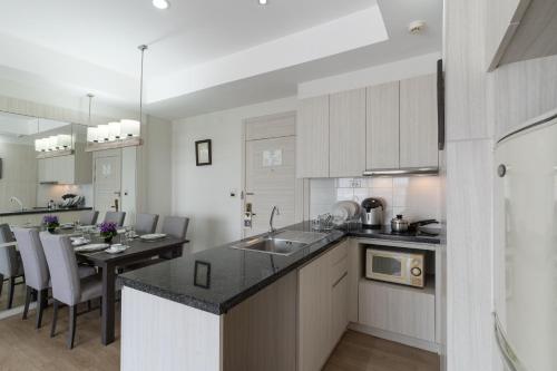 classic kameo hotel and serviced apartments sriracha