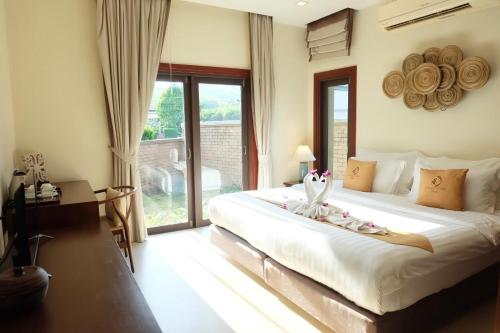 ozone villa phuket