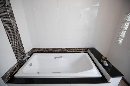 ozone villa phuket