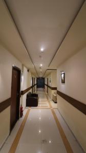 hotel bkc garden near trade center visa consulate