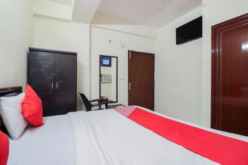 Hotel O Red Rose Residency,,3 star