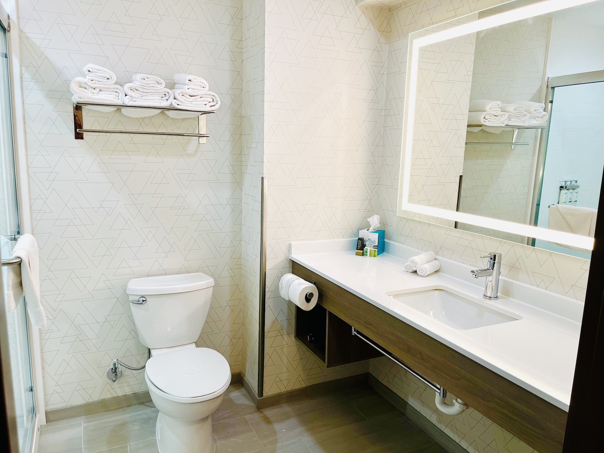 holiday inn express and suites frazier park by ihg