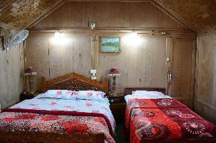 best 5 star luxurious houseboats in srinagar