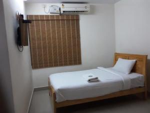 hotel tri star residency