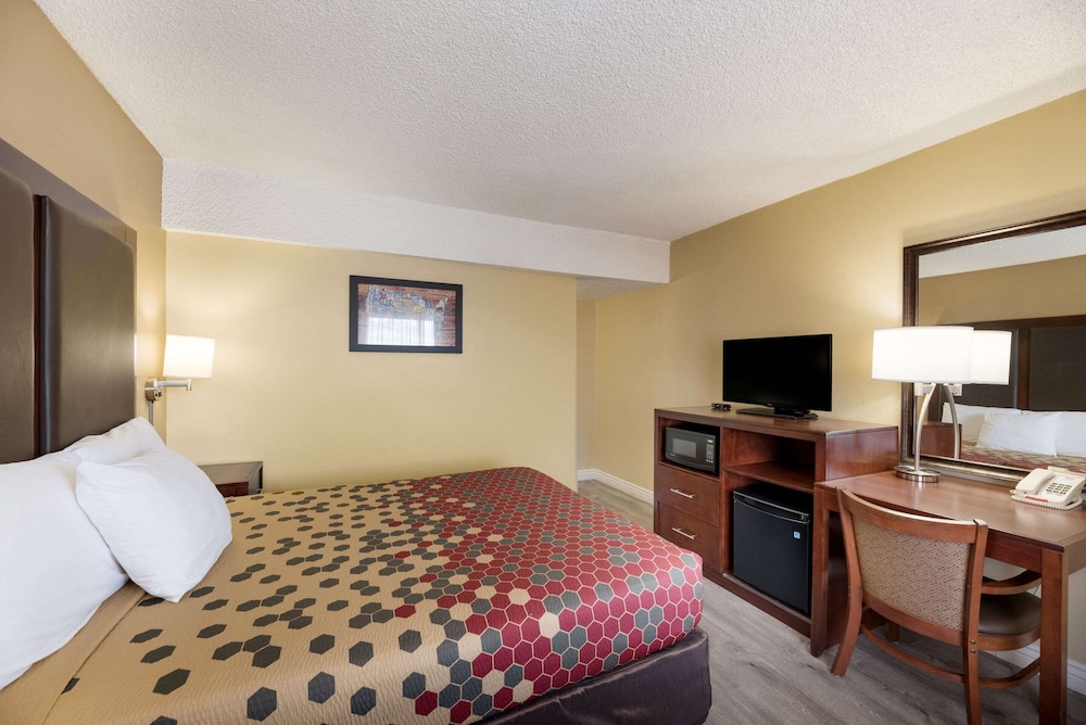 kings house motor hotel