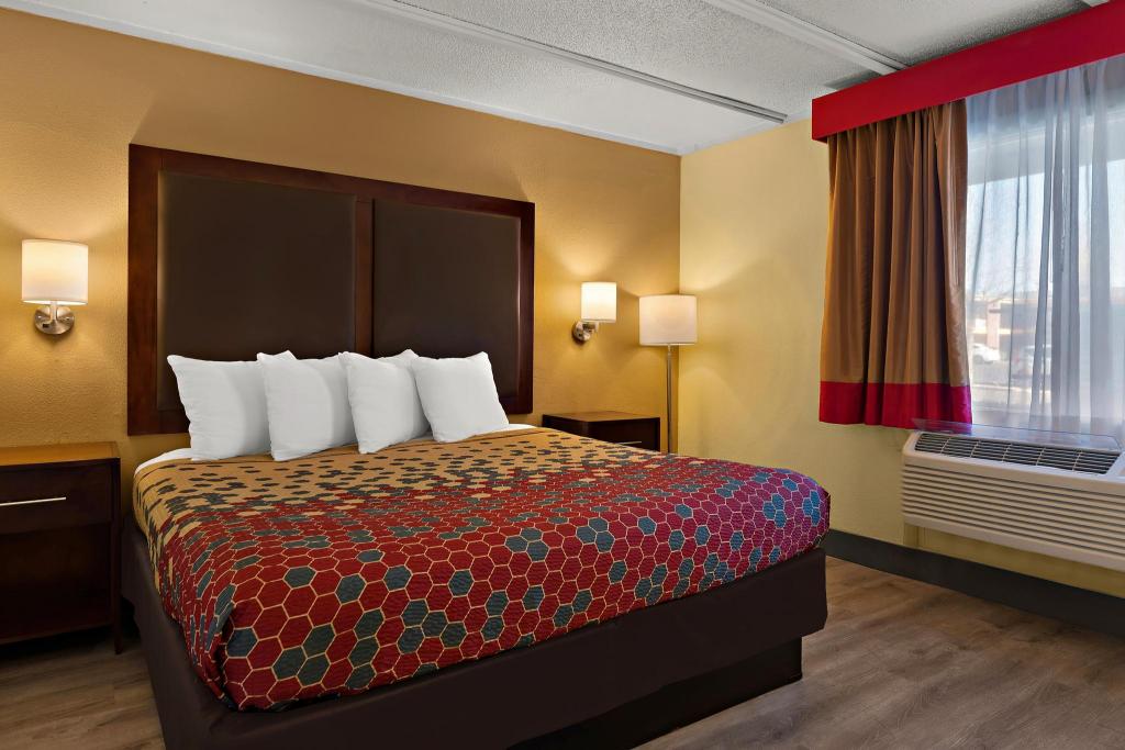 kings house motor hotel