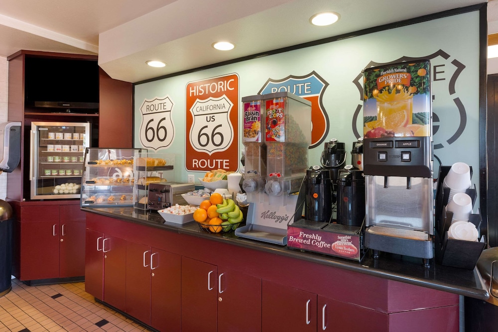 kings house motor hotel