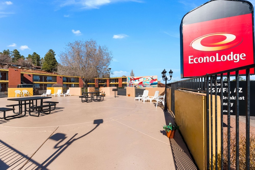 kings house motor hotel