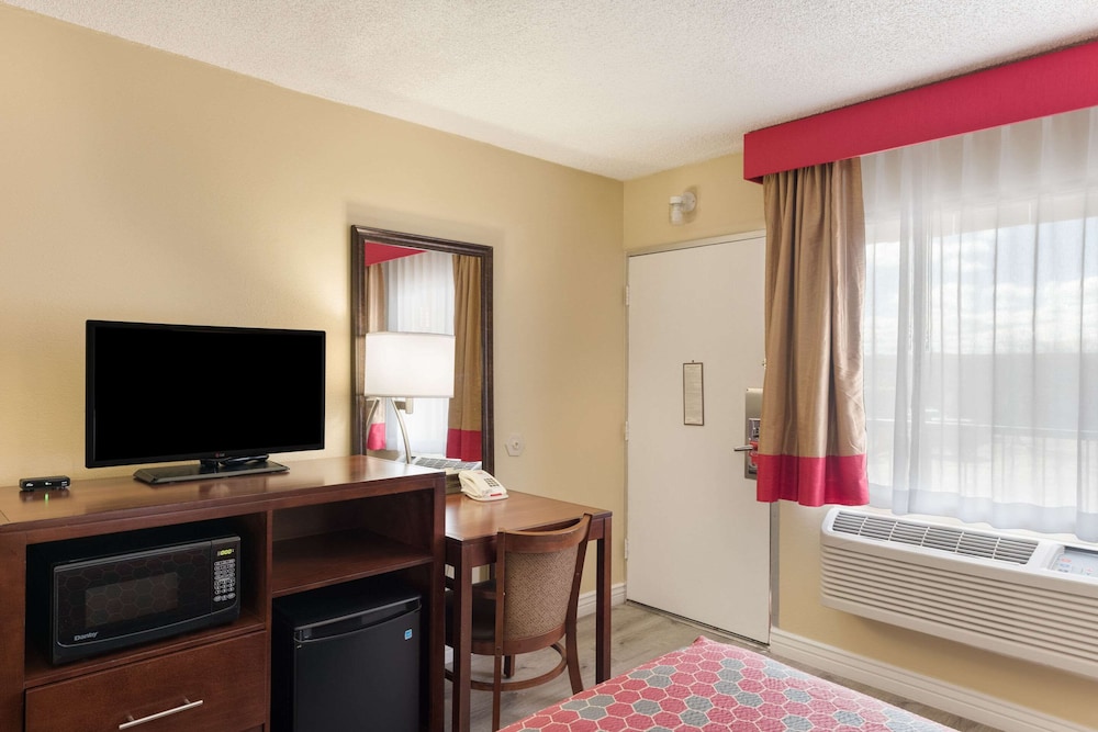 kings house motor hotel