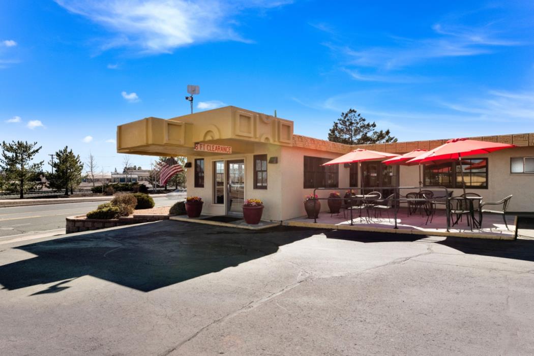 kings house motor hotel