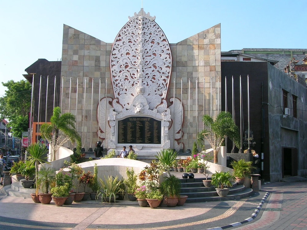 the one legian