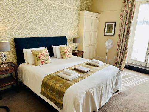 george hotel and granary