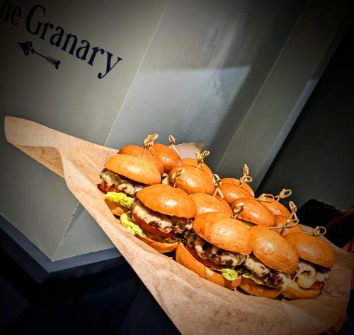 george hotel and granary