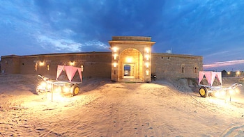 seven palms luxury camp
