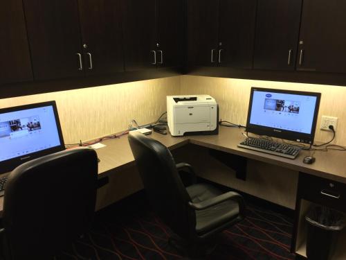 hampton inn and suites by hilton lethbridge