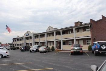 aderi hotel bucknell university